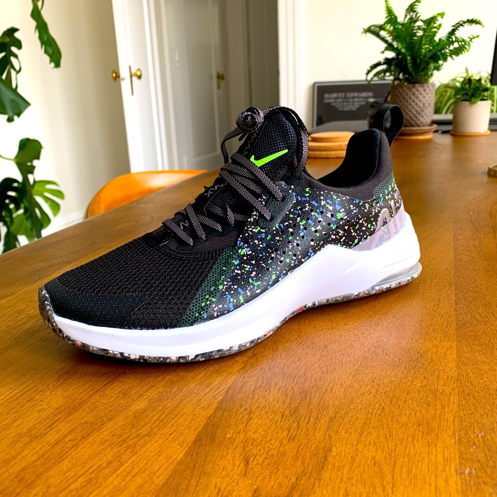 New in Box Nike Air Max Bella Low-Top